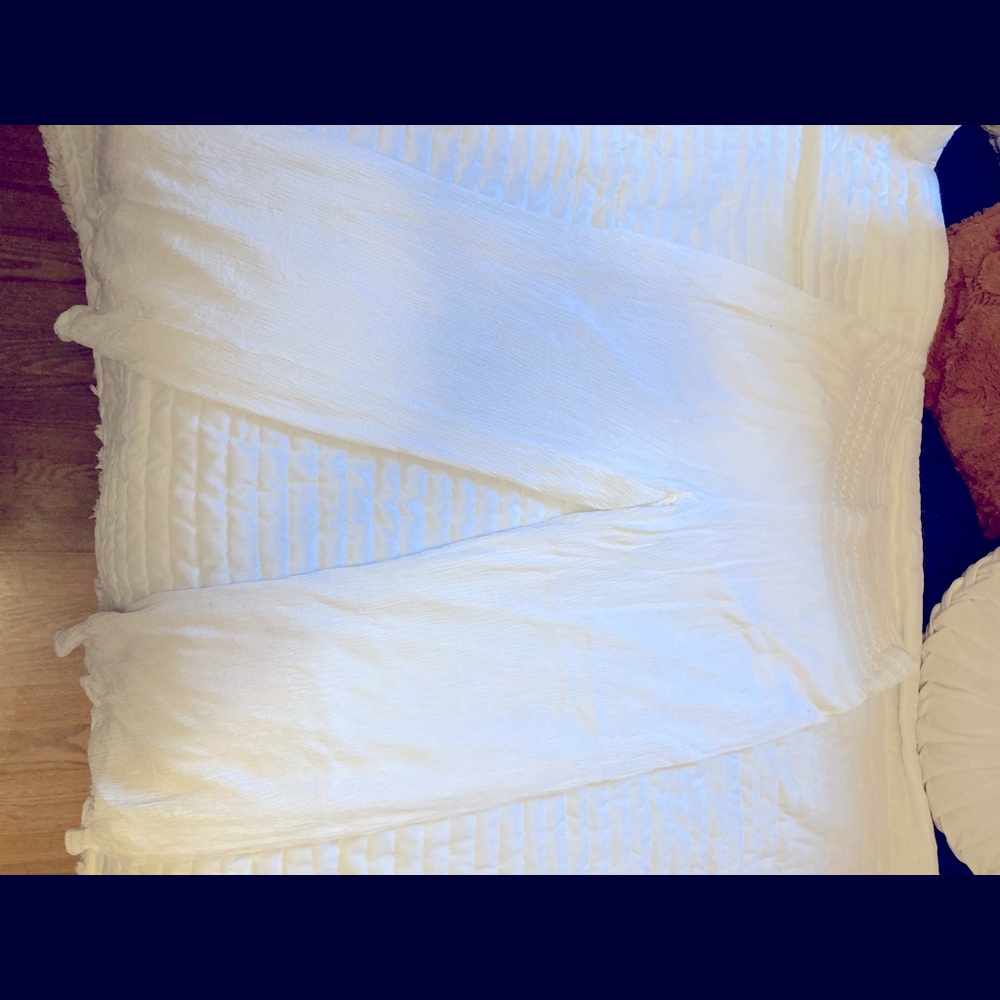 Flowy white pants